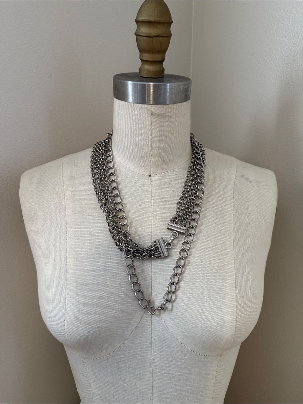 Silver Chain Belt Accessory - Picture 5 of 5